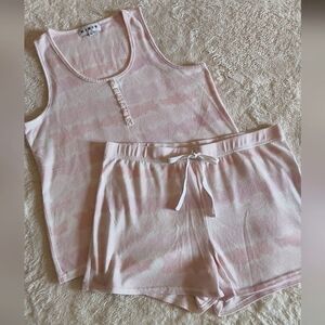 🌺 Like New Kikit Pink Clouds Shortie Pajamas